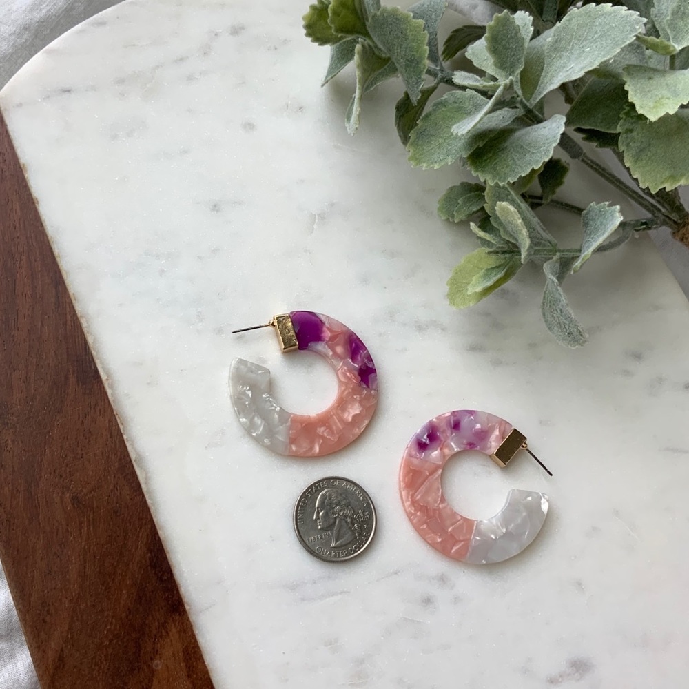 The Raea - Tri-toned Classic Resin Hoops - Picture 3 of 4
